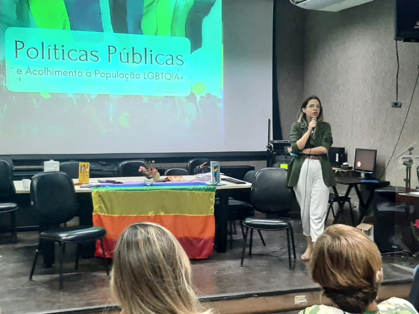 Secretaria da Mulher e Direitos Humanos promove âDiÃ¡logo com os servidores pÃºblicos para o atendimento Ã  populaÃ§Ã£o LGBTQIAP+â em Volta Redonda